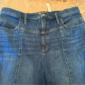 Madewell Classic Straight Jeans dark wash Size 32 new with tags! Sold out style